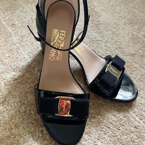 Salvatore Ferragamo Gavina Block heel bow sandals!Never used!!!